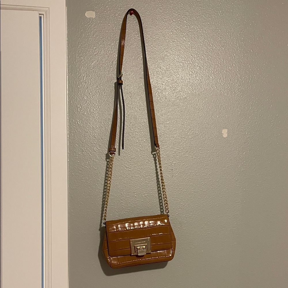 Tan Crossbody Bag with Gold Chain